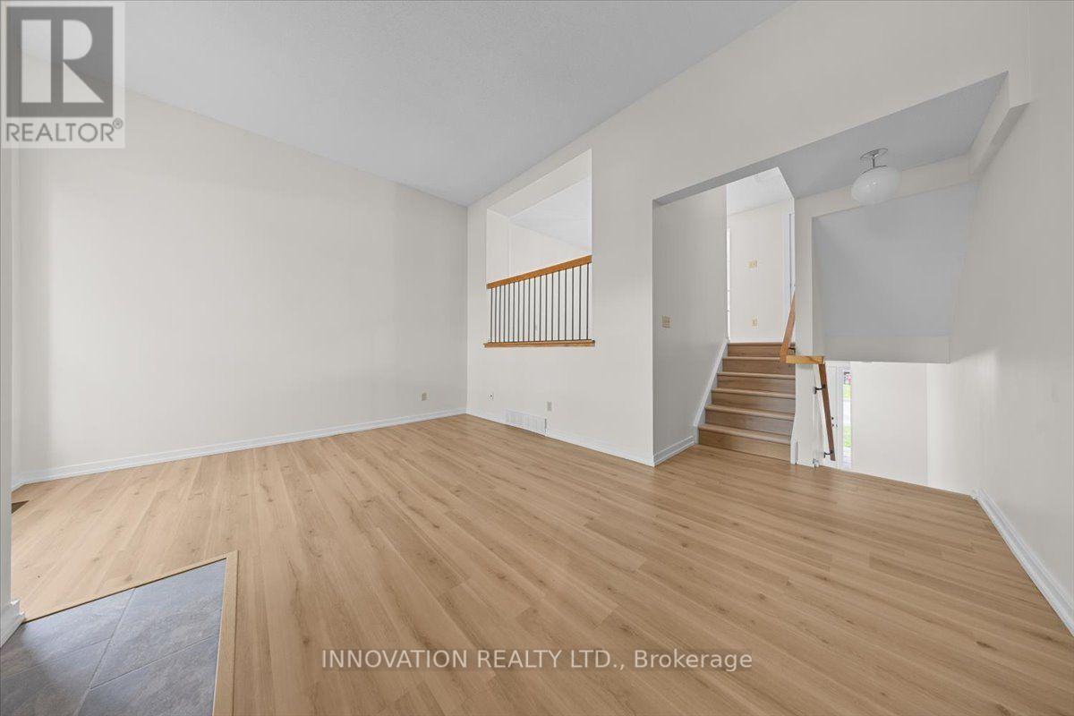 2 - 76 Esterlawn Private, Ottawa, ON - Indoor Photo Showing Other Room