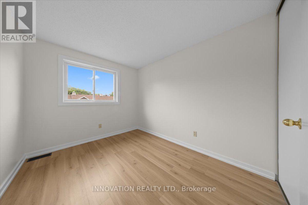 2 - 76 Esterlawn Private, Ottawa, ON - Indoor Photo Showing Other Room