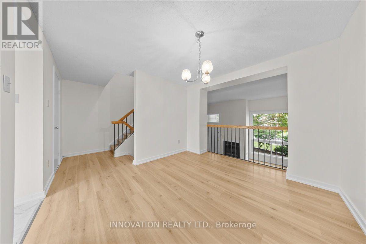2 - 76 Esterlawn Private, Ottawa, ON - Indoor Photo Showing Other Room