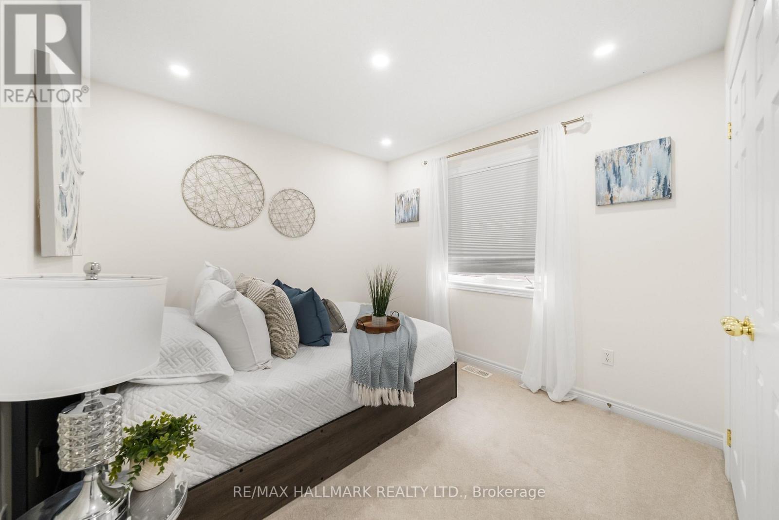 152 Mcdonald Crescent, Clarington, ON - Indoor