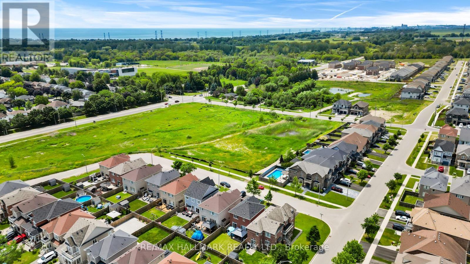152 Mcdonald Crescent, Clarington, ON - Outdoor With View
