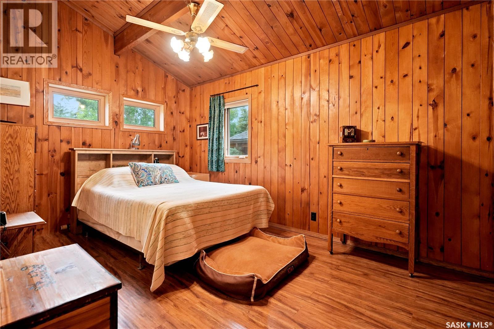 21 Meadow Road, White City, SK - Indoor Photo Showing Bedroom