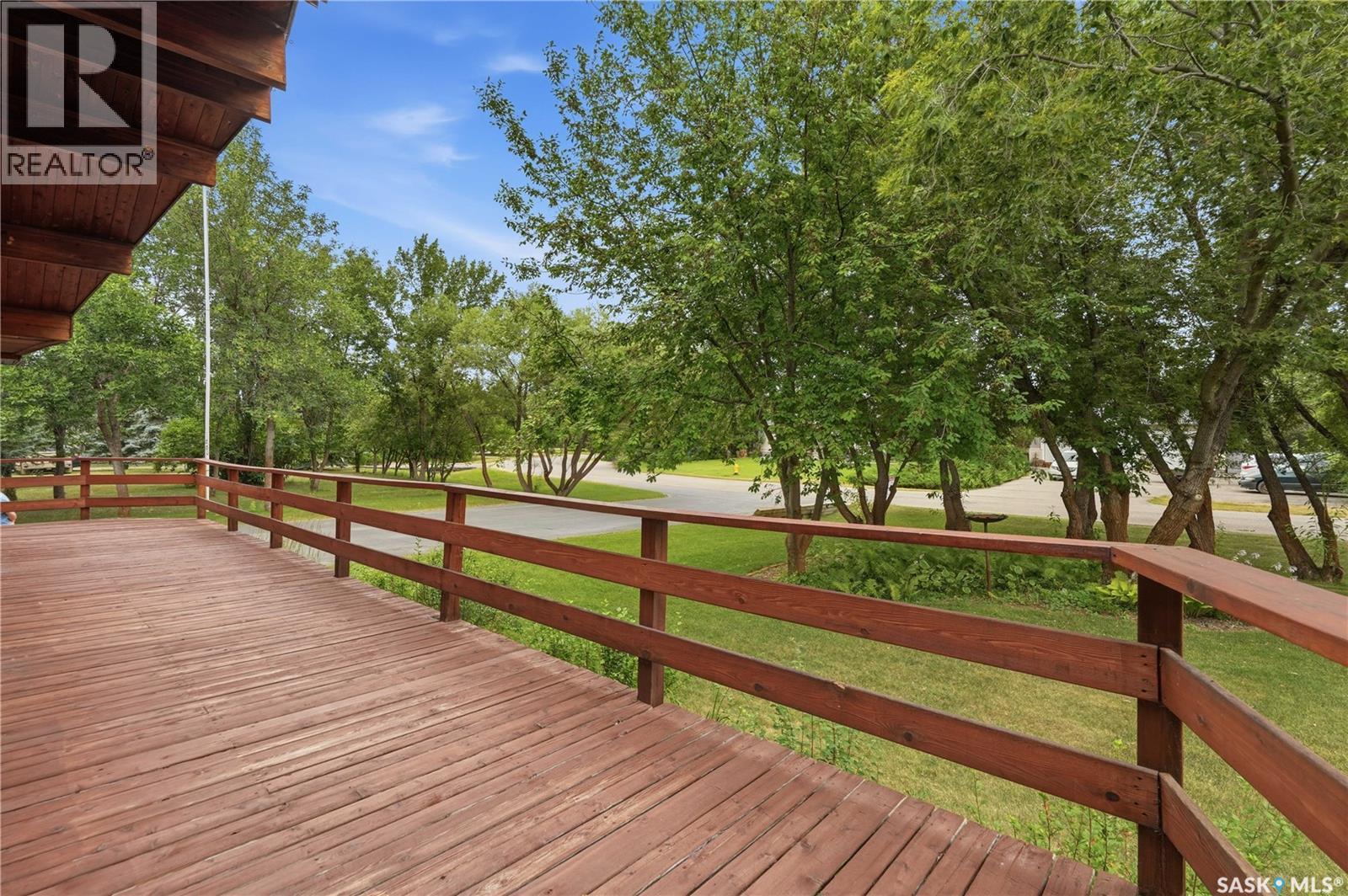 21 Meadow Road, White City, SK - Outdoor With Deck Patio Veranda