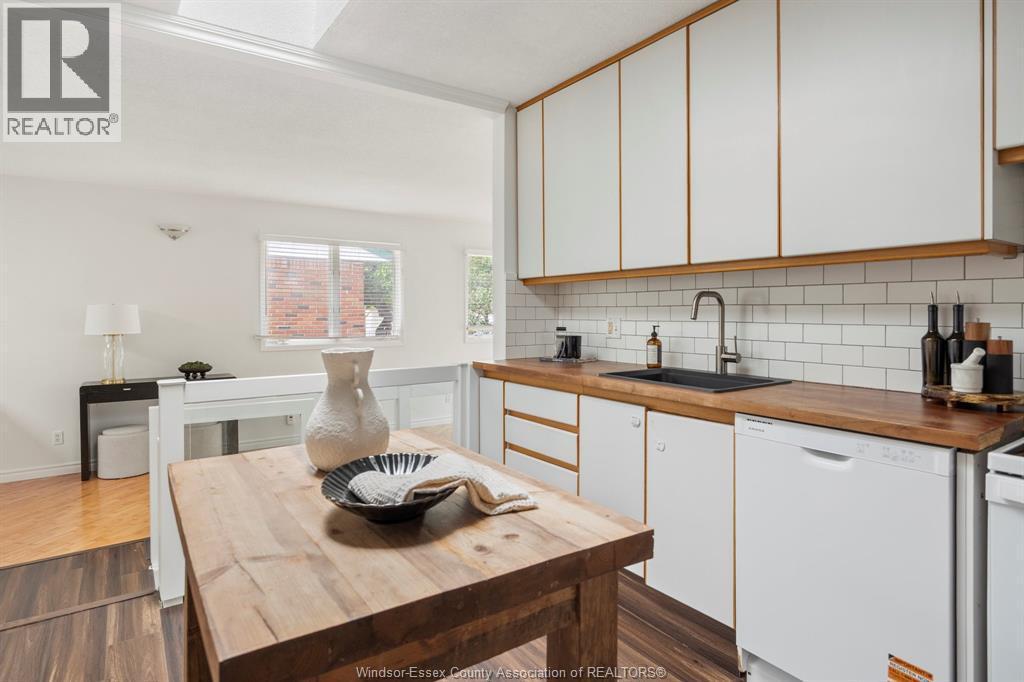 850 Greendale Drive, Windsor, ON - Indoor Photo Showing Kitchen