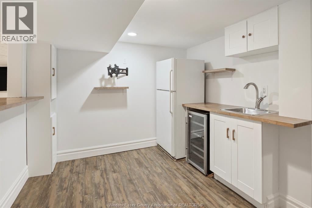 850 Greendale Drive, Windsor, ON - Indoor Photo Showing Kitchen