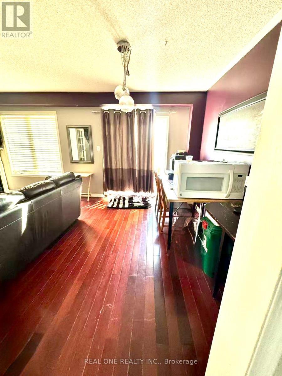 12 Bonello Crescent, Whitby, ON - Indoor
