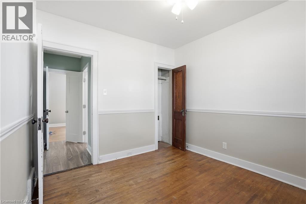96 Paling Avenue, Hamilton, ON - Indoor Photo Showing Other Room