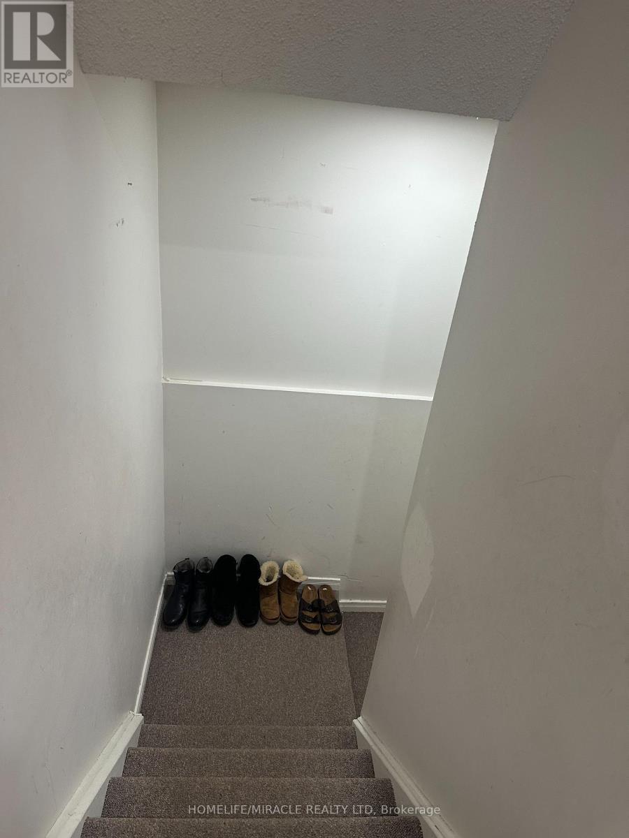 7200 Harding Crescent, Mississauga, ON - Indoor Photo Showing Other Room
