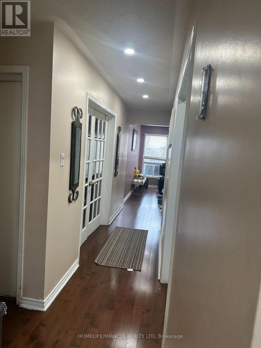 7200 Harding Crescent, Mississauga, ON - Indoor Photo Showing Other Room