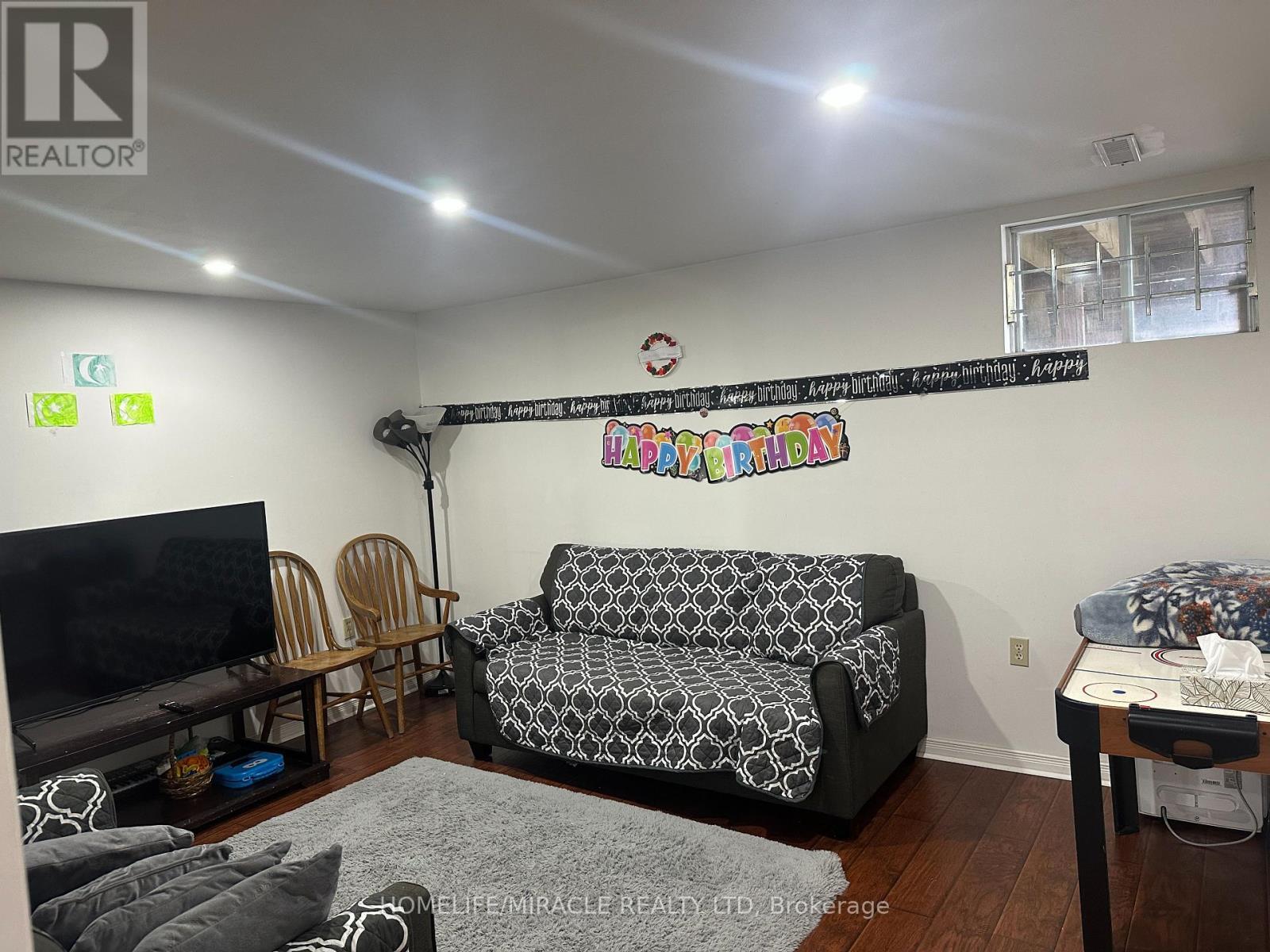 7200 Harding Crescent, Mississauga, ON - Indoor