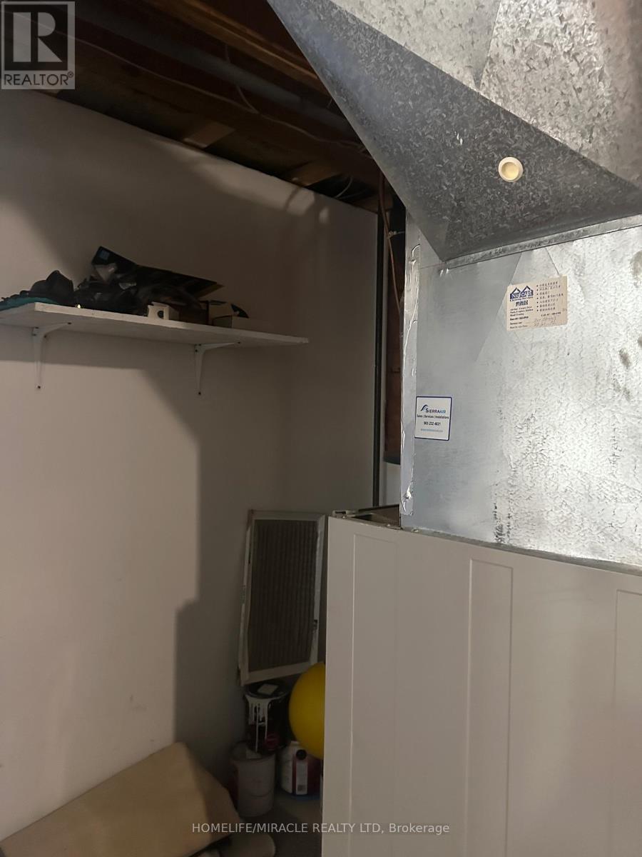 7200 Harding Crescent, Mississauga, ON - Indoor