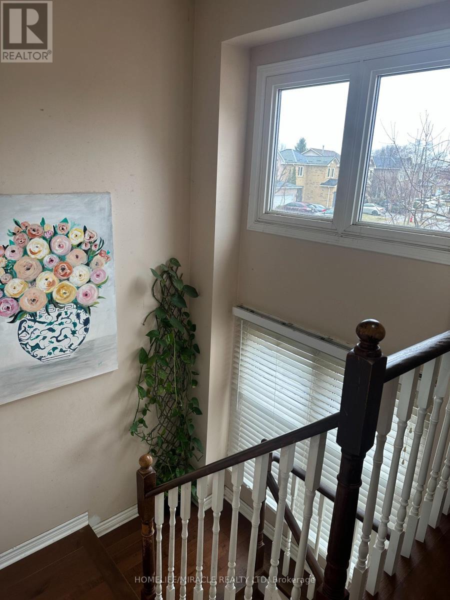 7200 Harding Crescent, Mississauga, ON - Indoor Photo Showing Other Room
