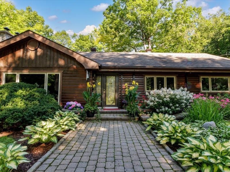 Extérieur - 100 Ch. De La Seigneurie, Rigaud, QC - Outdoor With Deck Patio Veranda