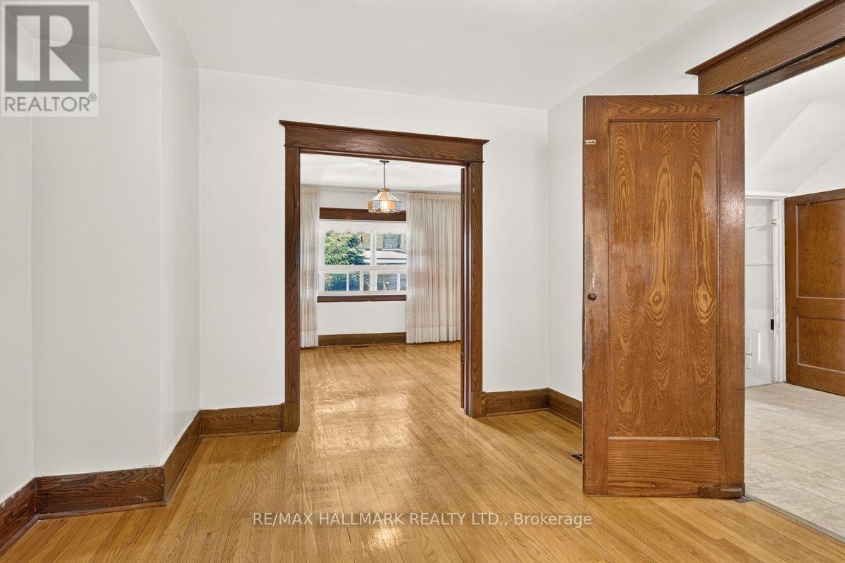 511 Northcliffe Boulevard, Toronto, ON - Indoor Photo Showing Other Room