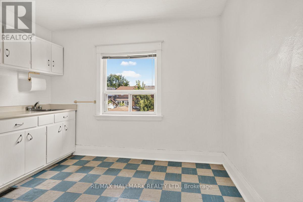 511 Northcliffe Boulevard, Toronto, ON - Indoor Photo Showing Other Room