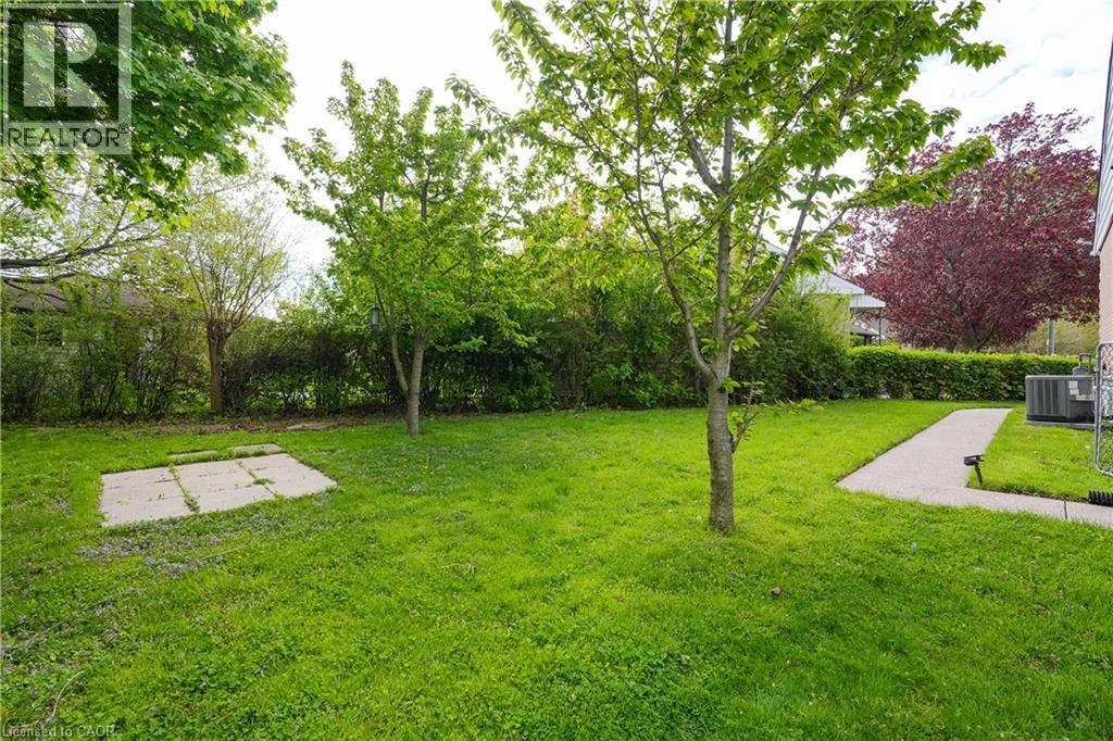 13 Beaucourt Place Unit# Lower, Hamilton, ON - Outdoor