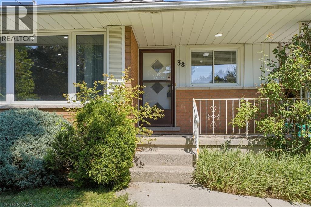 38 High Street, Waterloo, ON - Outdoor