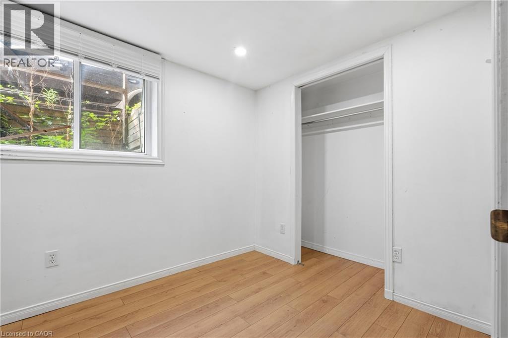 38 High Street, Waterloo, ON - Indoor Photo Showing Other Room