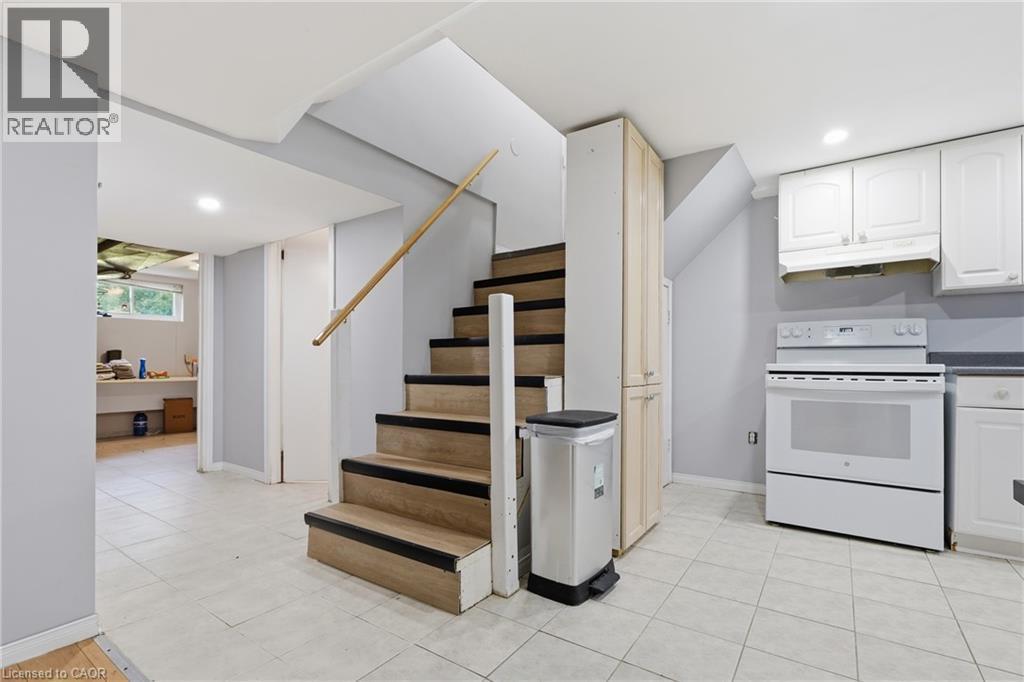 38 High Street, Waterloo, ON - Indoor
