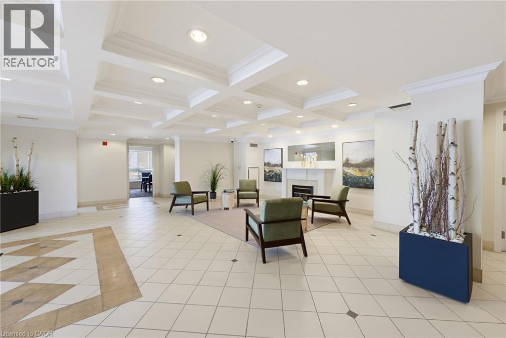 2000 Creekside Drive Unit# 605, Dundas, ON - Indoor Photo Showing Other Room