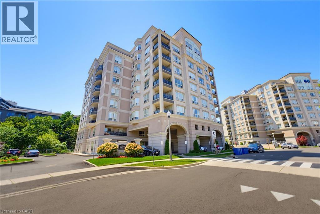 2000 Creekside Drive Unit# 605, Dundas, ON - Outdoor With Balcony With Facade