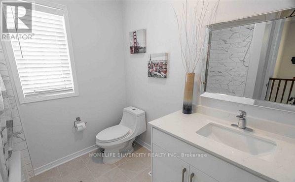 680 Langlaw Drive, Cambridge, ON - Indoor Photo Showing Bathroom