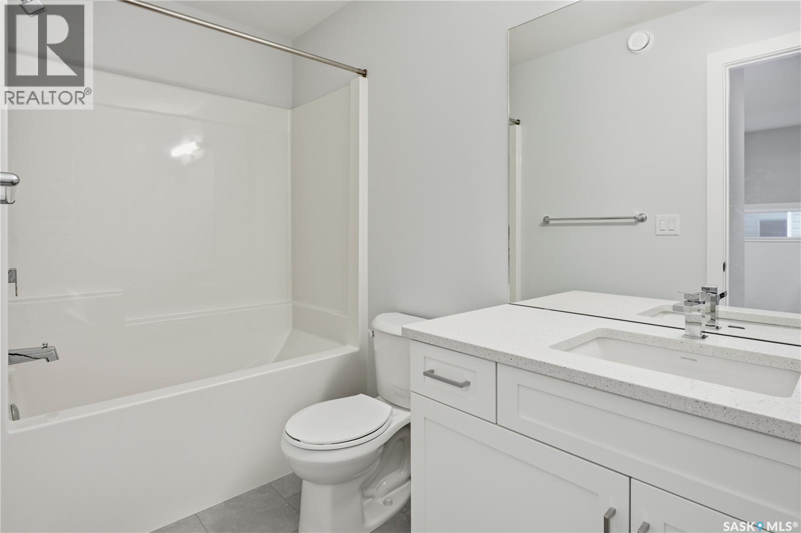 3005 Green Turtle Road, Regina, SK - Indoor Photo Showing Bathroom