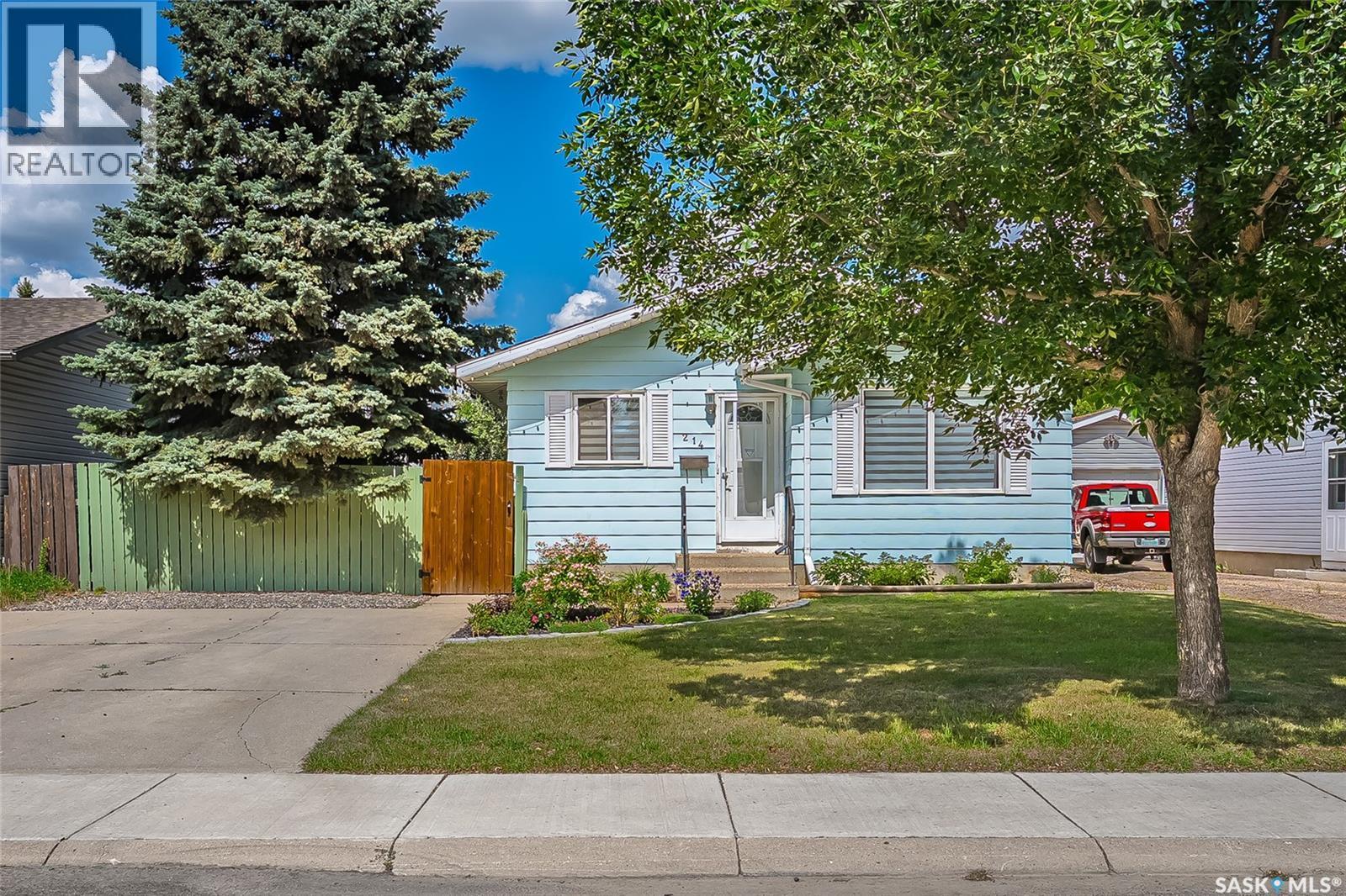 214 Michener Crescent, Saskatoon, SK - Outdoor