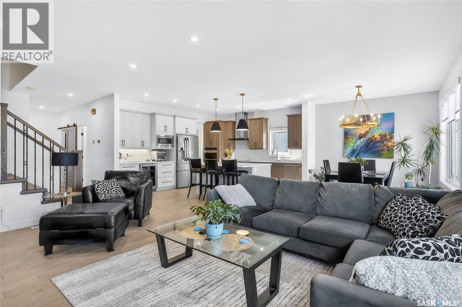 140 Forsey Avenue, Saskatoon, SK - Indoor Photo Showing Living Room