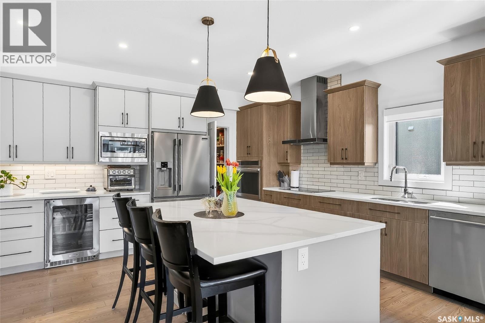 140 Forsey Avenue, Saskatoon, SK - Indoor Photo Showing Kitchen With Upgraded Kitchen