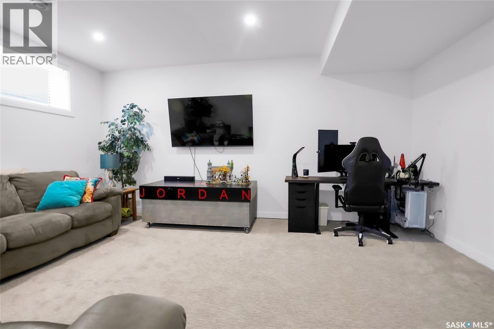140 Forsey Avenue, Saskatoon, SK - Indoor