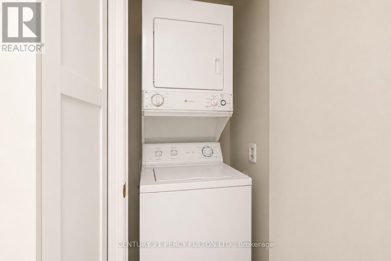 538 - 3 Everson Drive, Toronto, ON - Indoor Photo Showing Laundry Room
