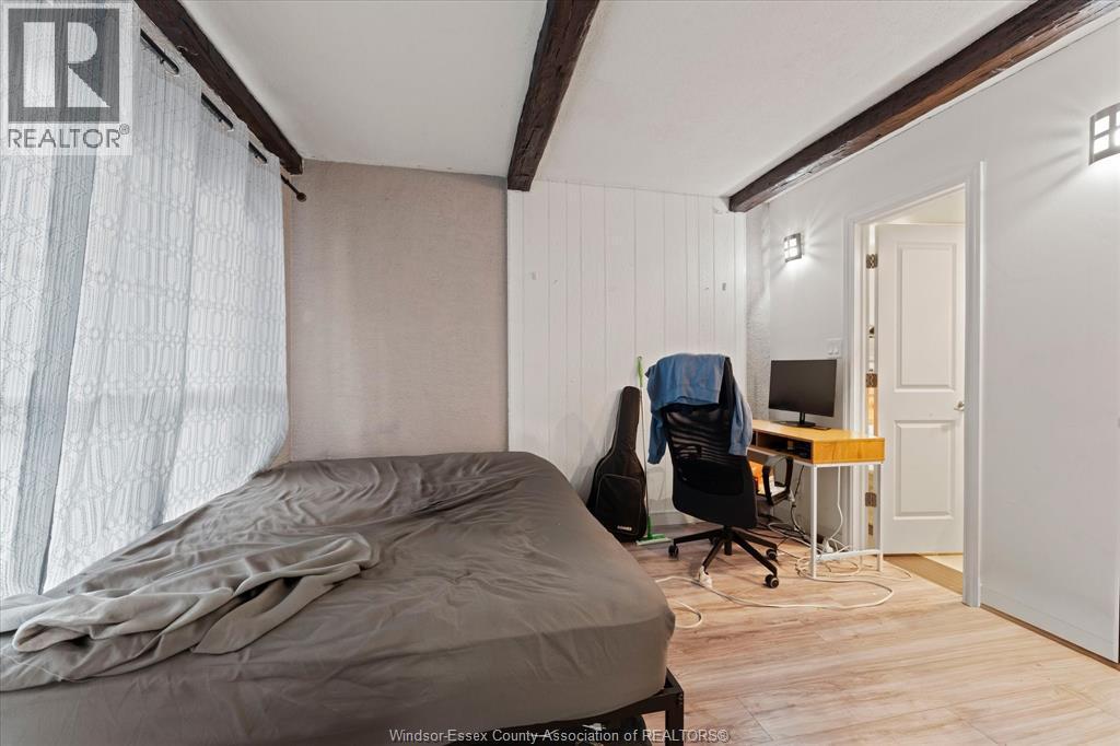 475 Mckay Avenue, Windsor, ON - Indoor