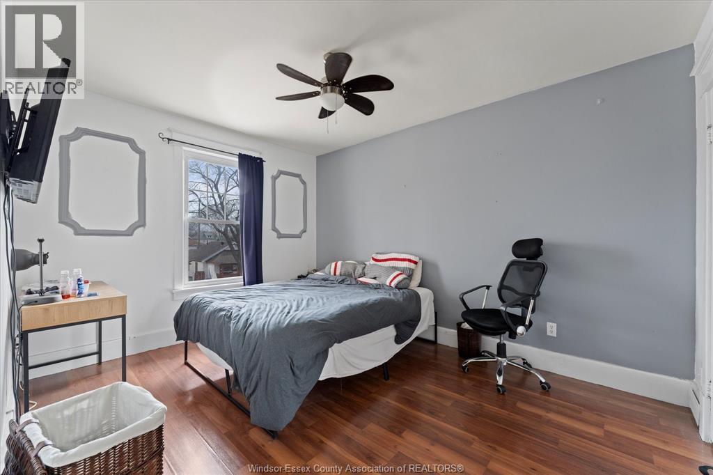 475 Mckay Avenue, Windsor, ON - Indoor Photo Showing Bedroom