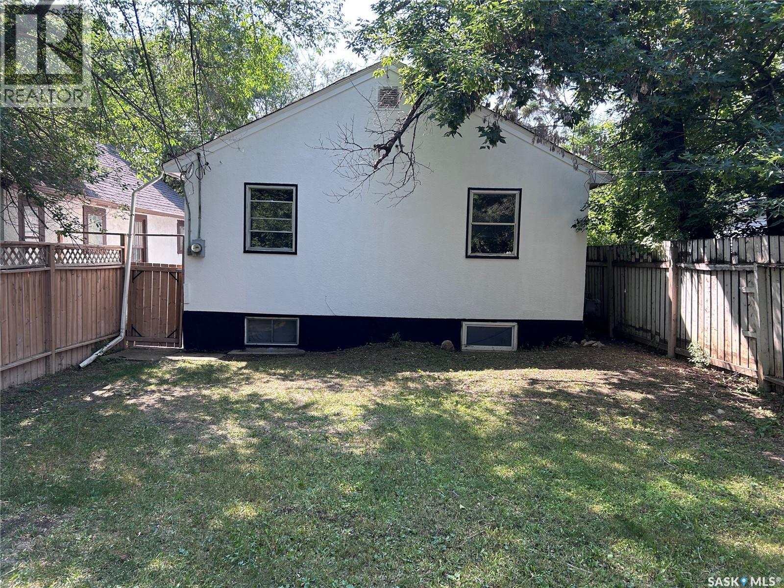 606 Balmoral Street, Saskatoon, SK - Outdoor