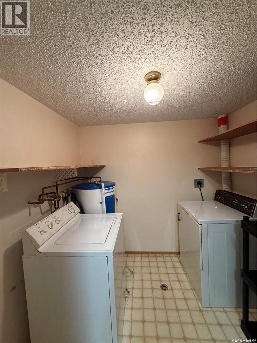 18 Cedar Meadow Drive, Regina, SK