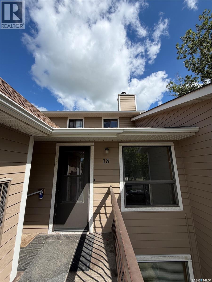 18 Cedar Meadow Drive, Regina, SK