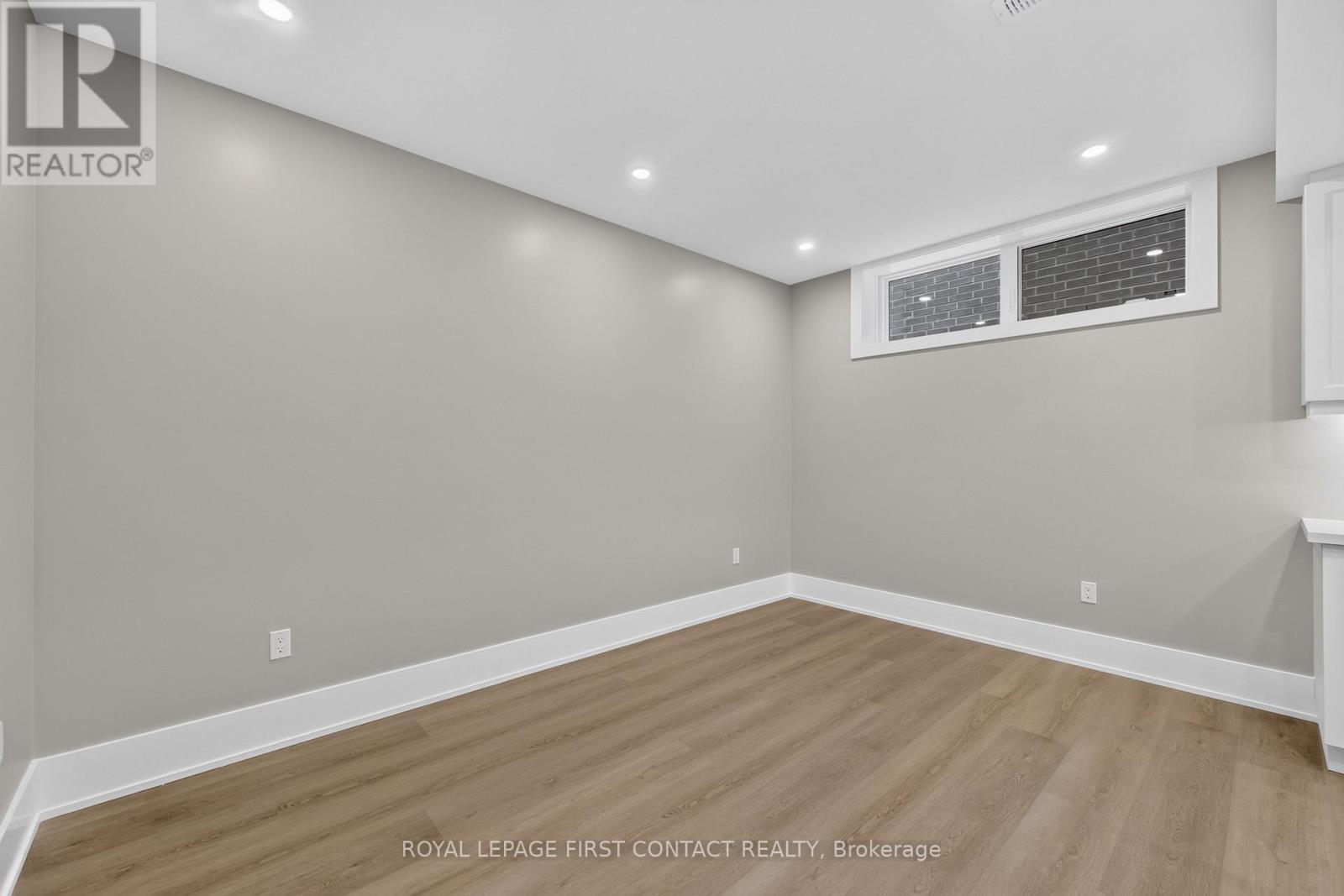 Family room - Lower - 929 7Th Line, Innisfil, ON - Indoor Photo Showing Other Room