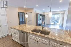 Bright Open concept Kitchen/Living Room - 