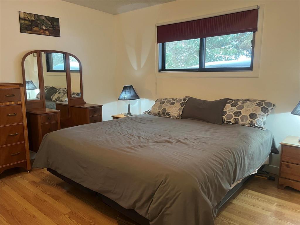 194 3Rd Avenue, Benito, MB - Indoor Photo Showing Bedroom