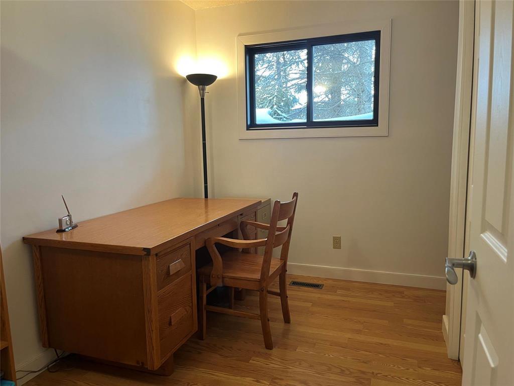 194 3Rd Avenue, Benito, MB - Indoor
