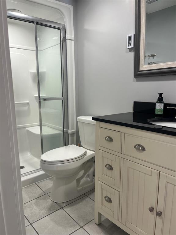 194 3Rd Avenue, Benito, MB - Indoor Photo Showing Bathroom