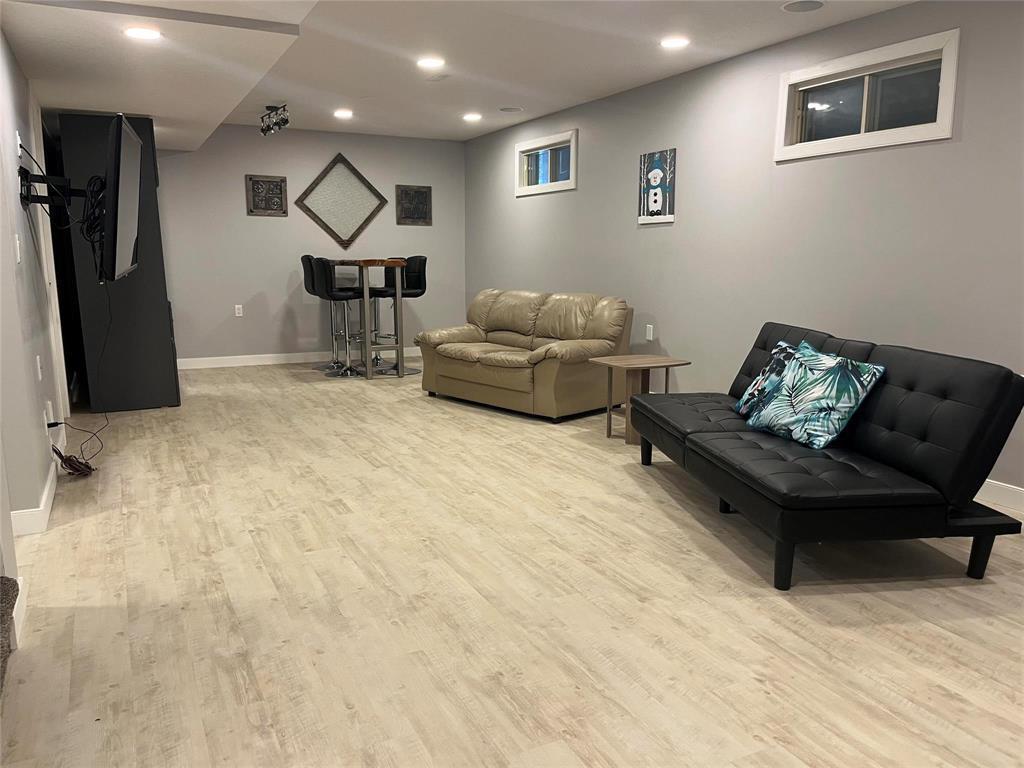 194 3Rd Avenue, Benito, MB - Indoor Photo Showing Basement