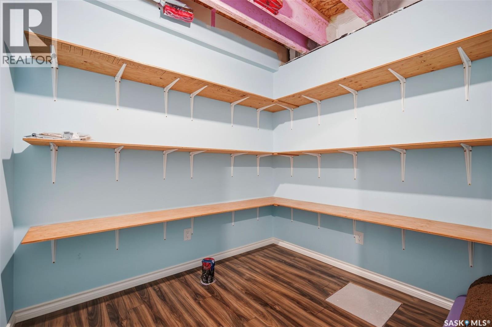 2 115 Veltkamp Crescent, Saskatoon, SK - Indoor