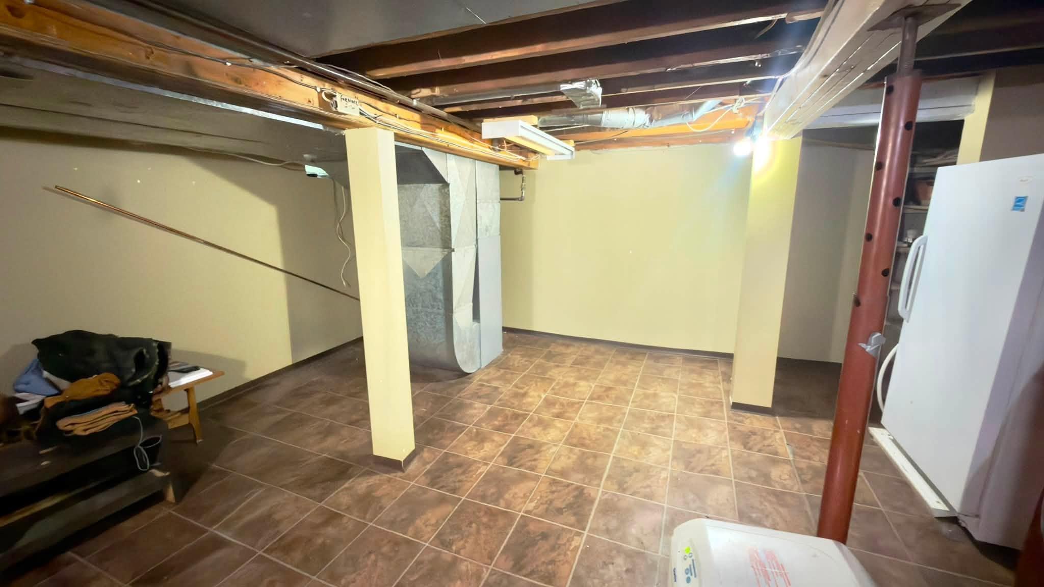 64 Maple Street, Thunder Bay, ON - Indoor Photo Showing Basement