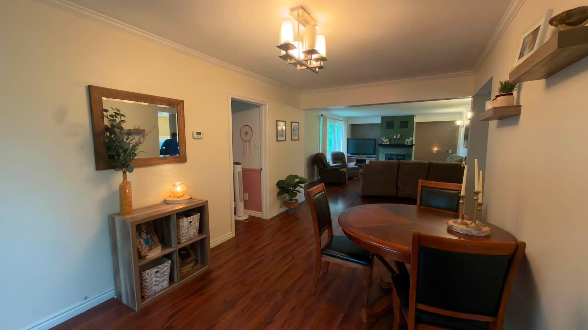 64 Maple Street, Thunder Bay, ON - Indoor Photo Showing Dining Room