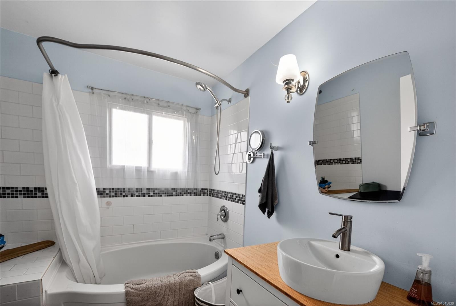 439 Stirling Ave, Nanaimo, BC