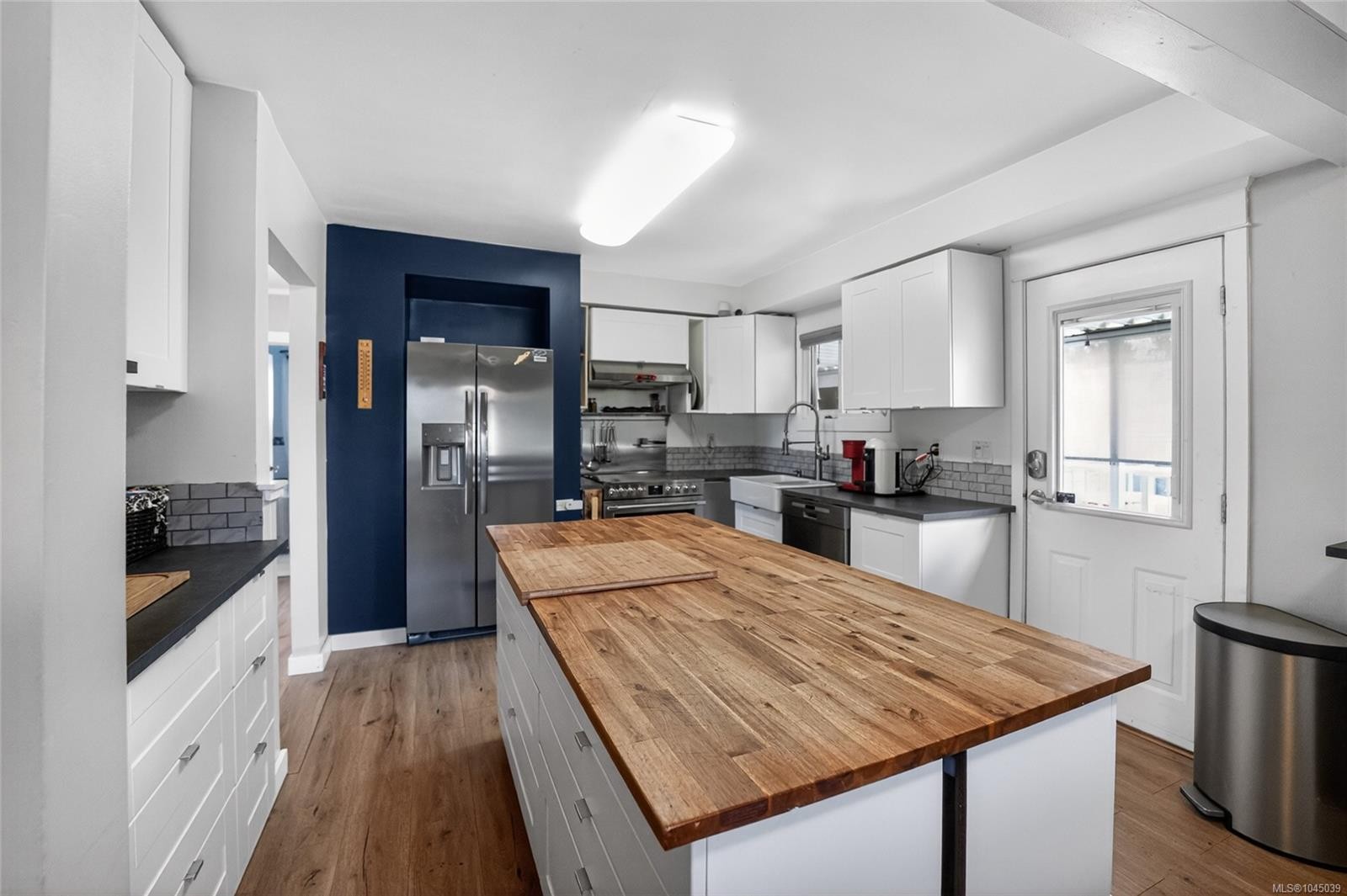 439 Stirling Ave, Nanaimo, BC