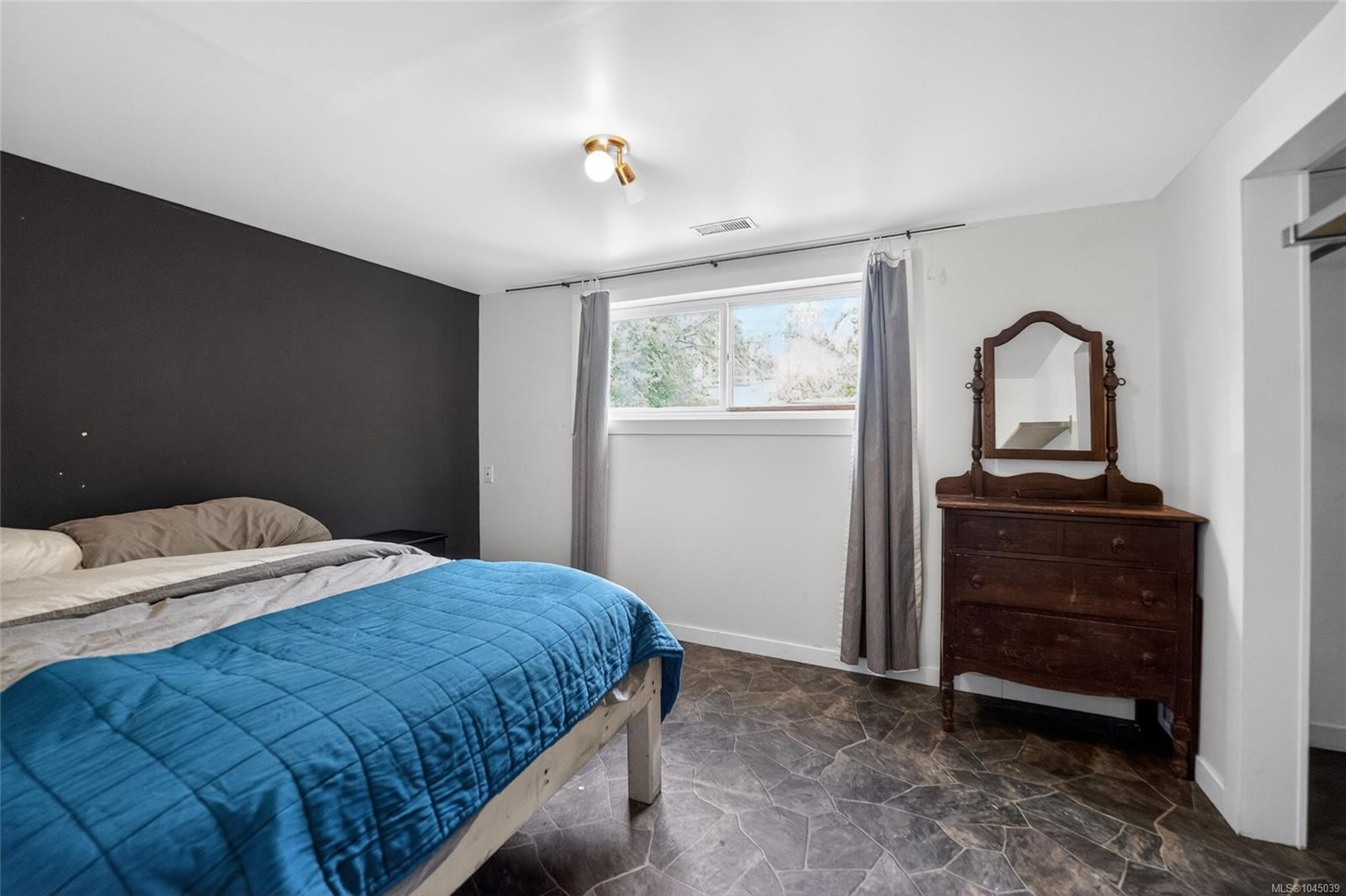 439 Stirling Ave, Nanaimo, BC