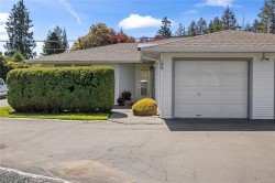 #24-450 Bay Ave Parksville, BC V9P 2K2